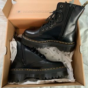 Doc Martens Jadon platform black boots size 7